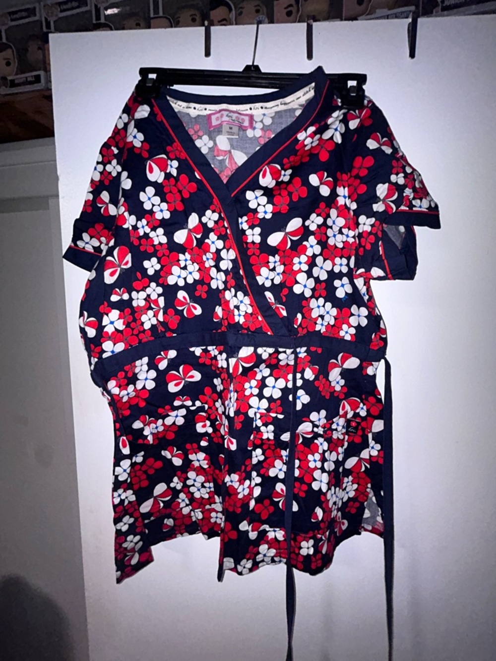 Bundle of Two Scrubs Tops - Picture 2 of 12